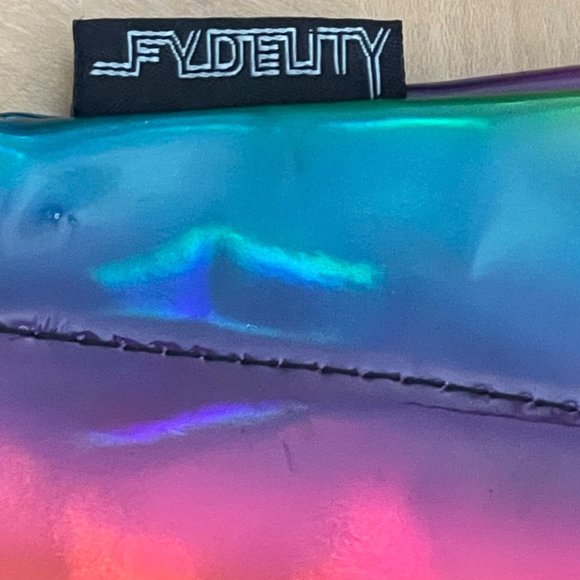 Fydelity Holographic Metallic Rainbow Ultra-Slim Fanny Pack 9" x 5.5" x 1" - Picture 3 of 5
